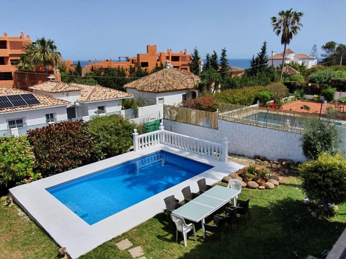 Beautiful 5 Bedroom Villa, Sea Views, Private Pool, Estepona Newly Refurbished Exterior photo